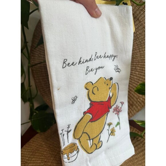 Winnie the Pooh kitchen towels, new - Picture 8 of 9
